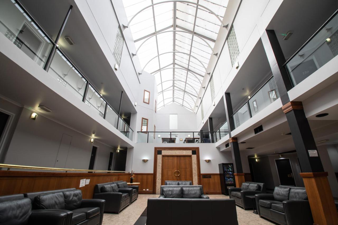 Madison Capital Executive Apartments Canberra Buitenkant foto